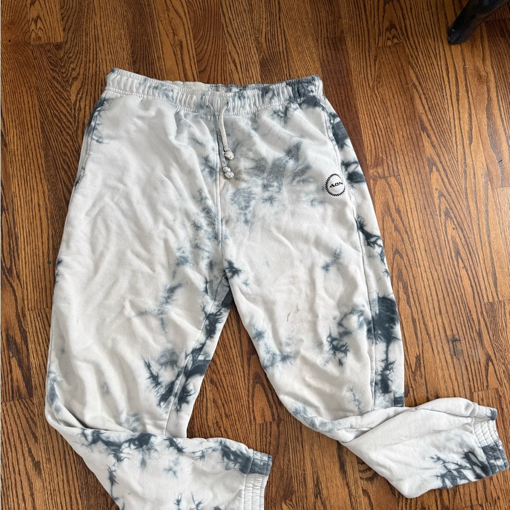 Tie-Dye Sweatpants in White and Charcoal